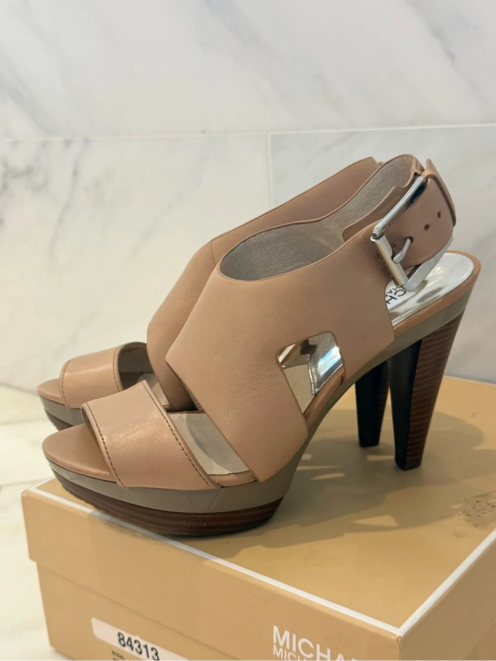 Michael Kors Carla platform Taupe Leather Platform Peeptoe Heels